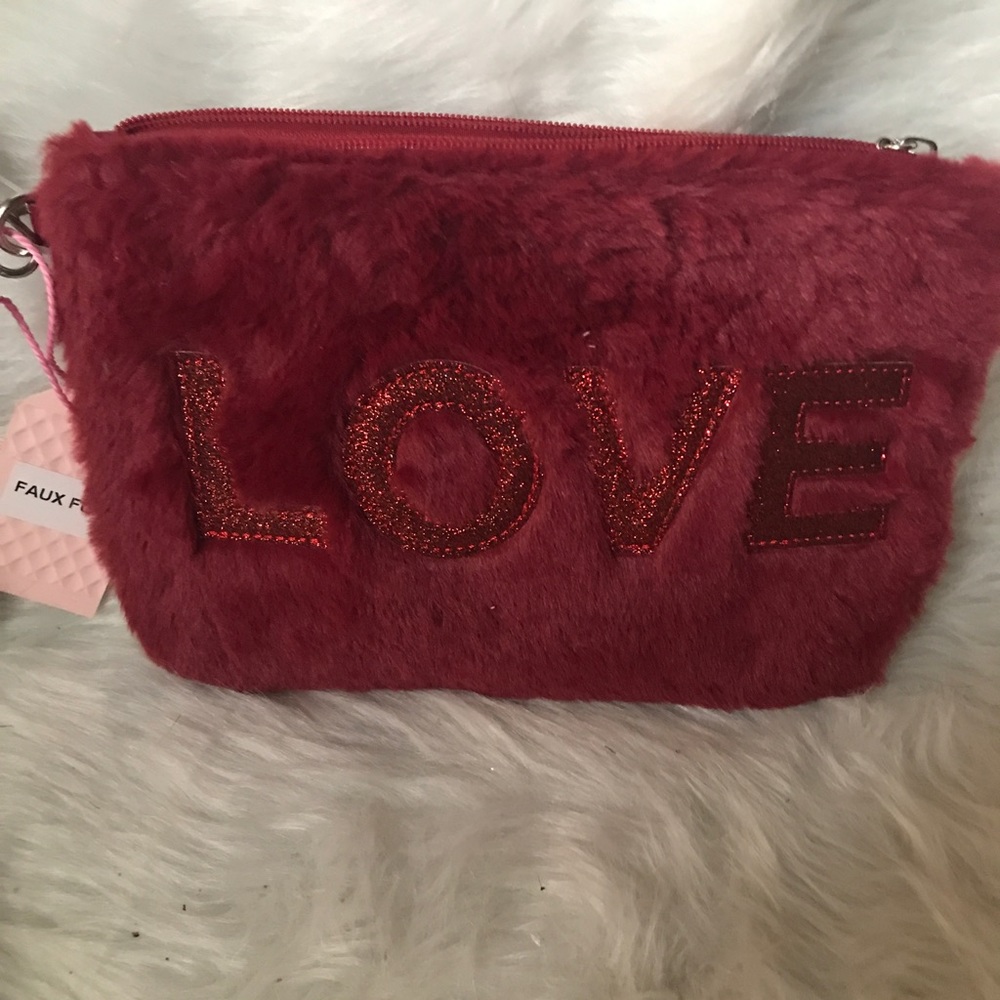 NWT OMG accessories make up bag medium FauxFur